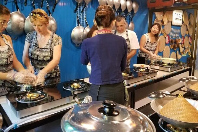 2-Hour Bangkok Canal Tour: Longtail Boat Experience - Why this Bangkok canal trip feels different from a normal sightseeing day