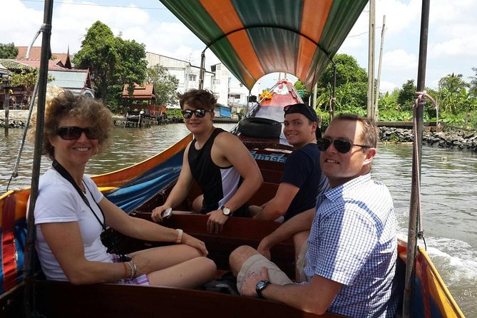 2-hour SUNSET Canal Tour + FOODS Tasting with Tour Guide - The royal-barge and historic-house angle you might not expect