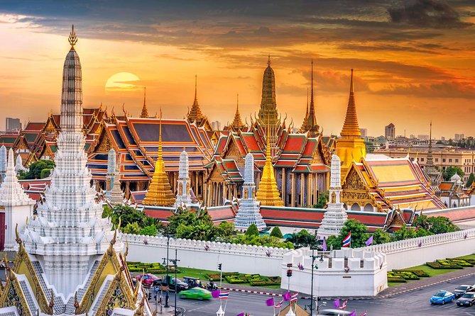 Amazing Bangkok Tour with Grand Palace, Emerald Buddha & Wat Arun - An easy start: pickup timing and where you meet