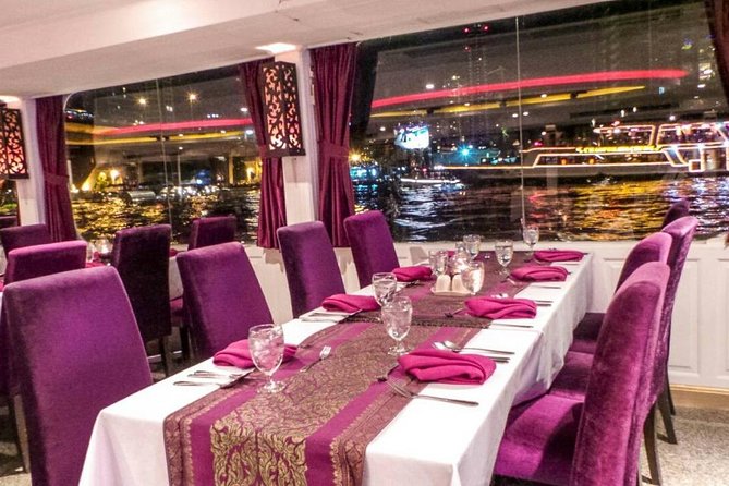 Amazing Chaophraya Dinner Cruise Experience - The biggest comfort issues: boarding crowds and seat location