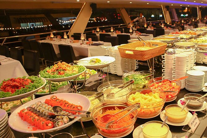 Amazing Sunset Dinner Cruise by Chao Phraya Princess (SHA Plus) - The entertainment package: live music and traditional Thai dance