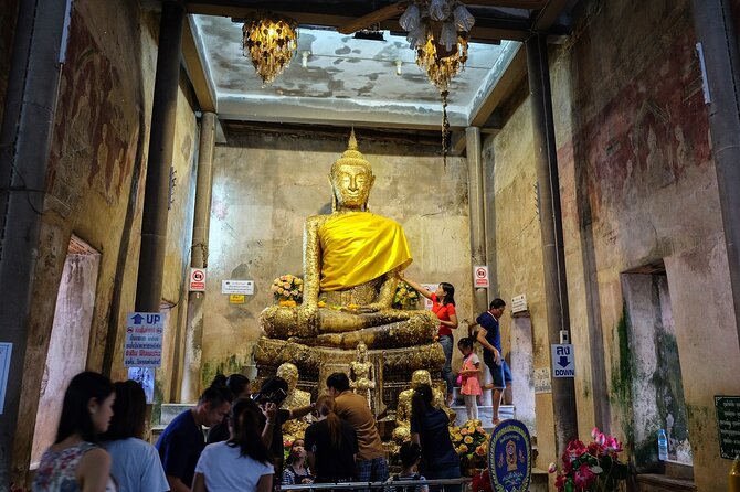 Amphawa Floating & Maeklong Railway Train Market (Small Group) - Stop 2: Wat Bang Kung, Banyan Roots, and the 1800s Soldier Story