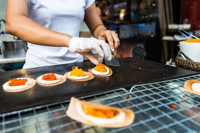 Authentic Street Food Tour in China Town Bangkok - Meeting Point, Timing, and How the Night Flows