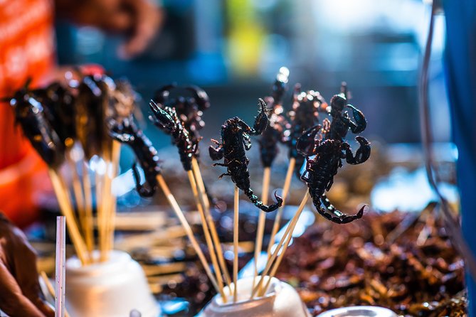 Authentic Street Food Tour in China Town Bangkok - Kuan Yim Shrine: Chinese Beliefs Explained at the Right Moment