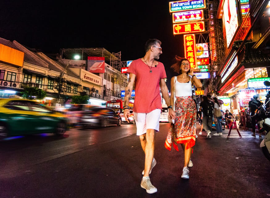 Authentic Street Food Tour in Chinatown I Bangkok - Meeting at Wat Mangkon MRT Exit 1, and why timing matters