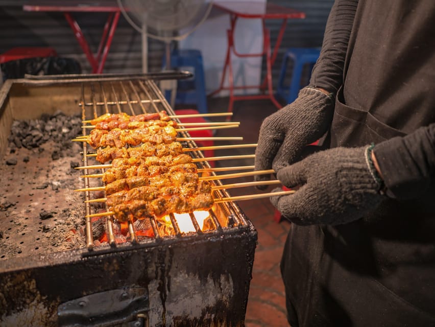 Authentic Street Food Tour in Chinatown I Bangkok - Walking pace, rain, and the real-world comfort level