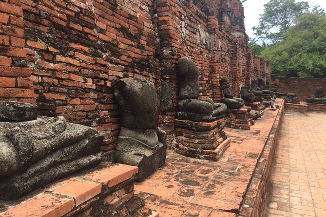 Ayuthaya Must Visit Temples Tour from Bangkok by MyProGuide - Stop 5: Wat Lokayasutharam, the Reclining Buddha Moment