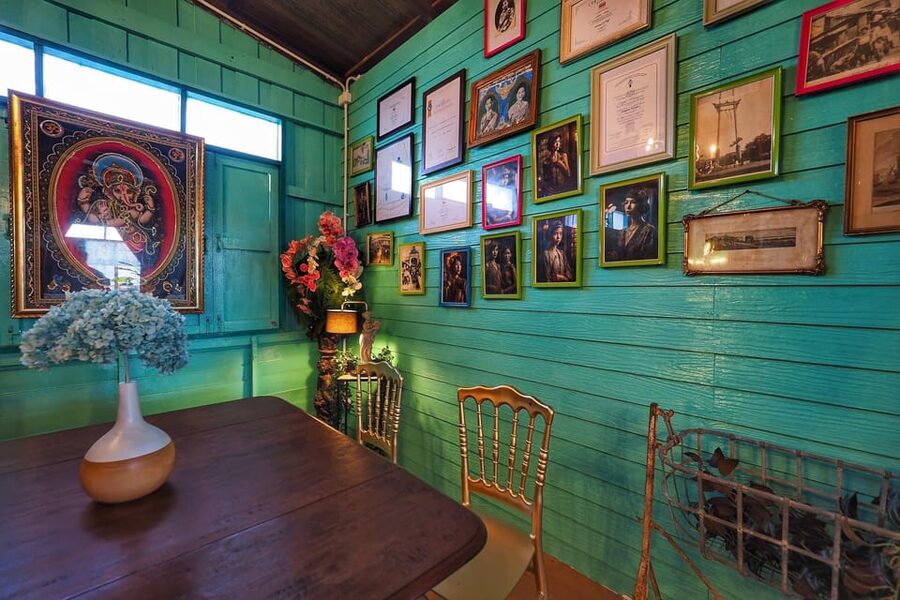 Ayutthaya: Baan Farangkoo - Service style you can feel: hands-on, friendly, and not robotic