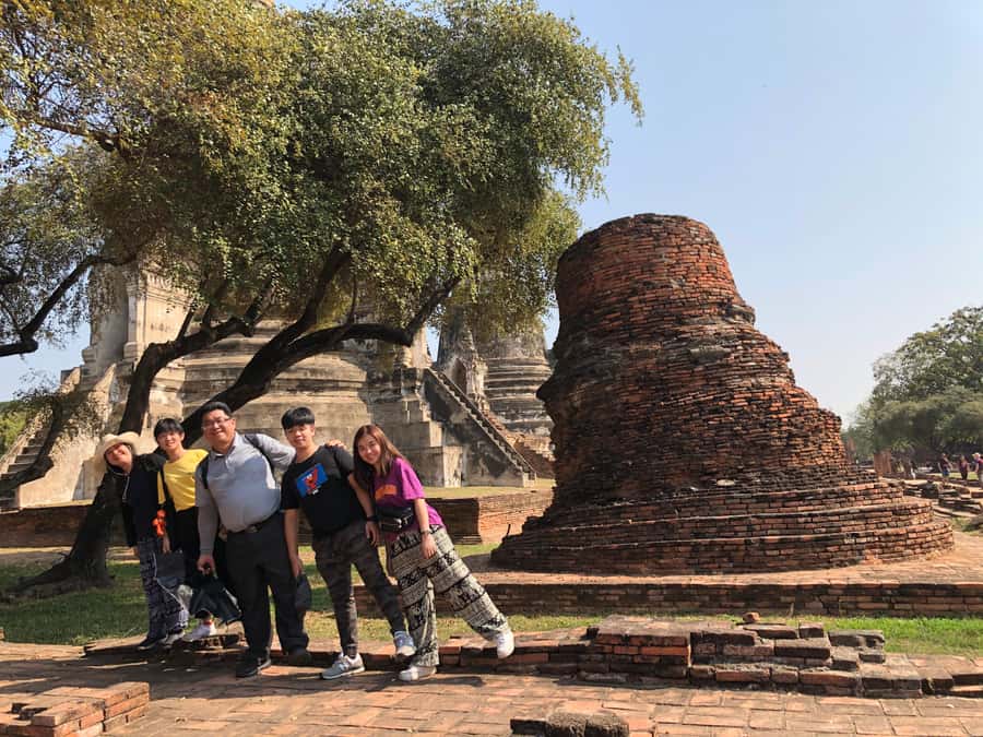 Ayutthaya Day Tour: Ancient Trade Route Temples River Cruise - Wat Phra Si Sanphet and the Triple Pagodas Moment