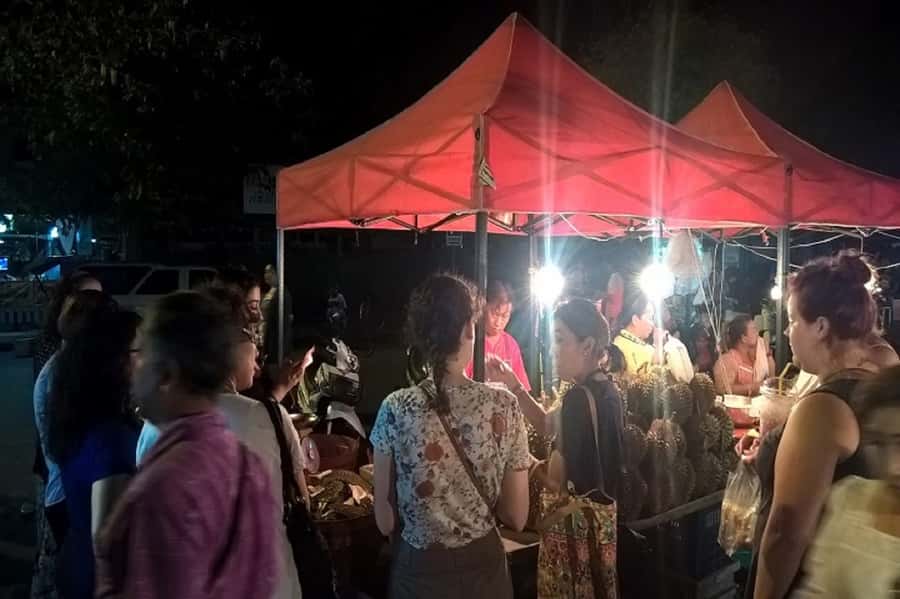 Ayutthaya Evening Tuk Tuk Temples Tour From Bangkok - The three illuminated temples, why the order works