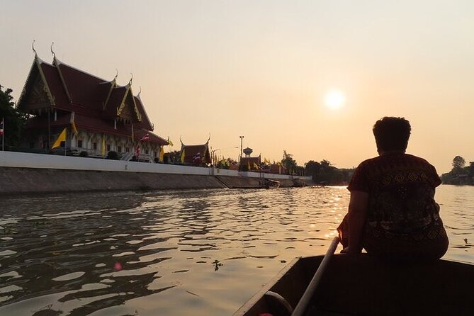 Ayutthaya Funky Frogy Tuk Tuk Experience With Famous Temple - Ayothaya Floating Market and lunch: shopping, food, and a practical pause
