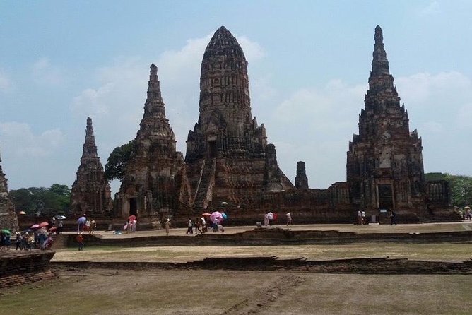 Ayutthaya Guided UNESCO Heritage Tour Including Lunch & Transfers - Temple of the Reclining Buddha (Wat Lokayasutharam): the big Buddha, the short stop