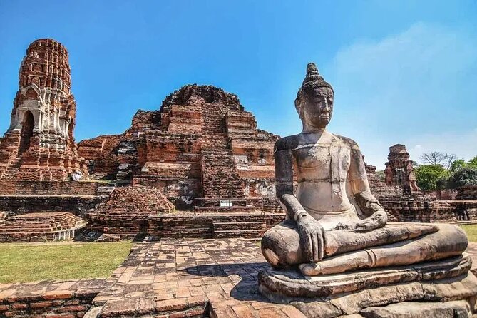 Ayutthaya Guided UNESCO Heritage Tour Including Lunch & Transfers - Wat Phra Sri Sanphet: the royal temple that later influenced Bangkok