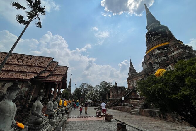 Ayutthaya Historical Old Capital day Tour from Bangkok - Wat Yai Chai Mongkol and Wat Phra Sri Sanphet: the royal backbone