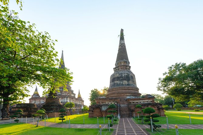 Ayutthaya Landmark Tour with ATV, Floating Market, Famous Temples - Wat Lokayasutharam reclining Buddha: yes, it is that long
