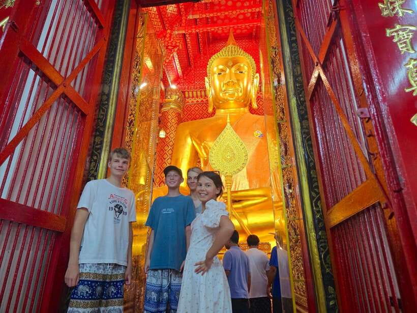 Ayutthaya: Private Boat Tour with Optional Temple Visits - A Private Longtail Boat on the Chao Phraya in Ayutthaya
