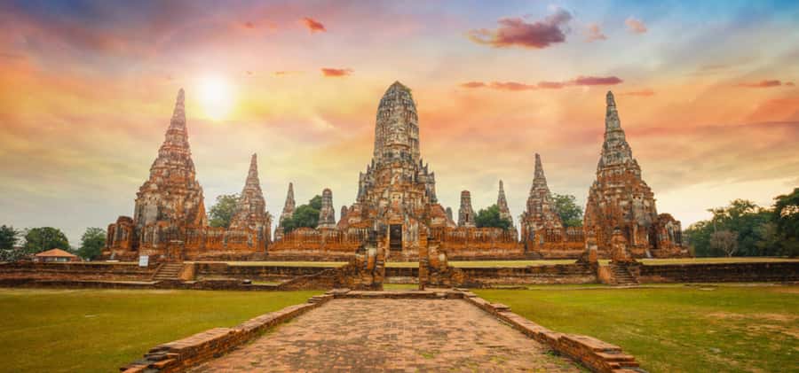 Ayutthaya Private Guided Day Tour, 4 Ancient Temples - Wat Yai Chai Mongkhon: the victory chedi and the views