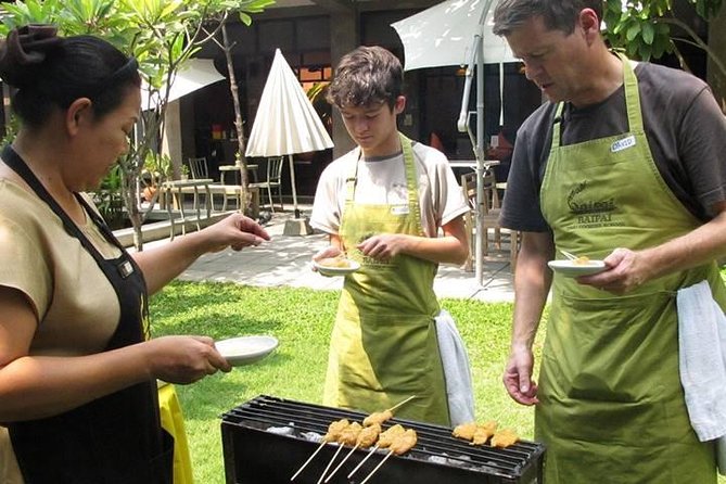 Baipai Thai Cooking School Class in Bangkok - Four dishes in one class: hands-on stations that actually teach
