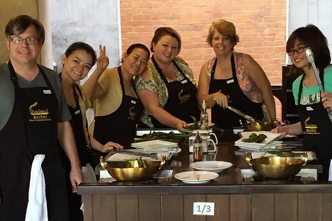 Baipai Thai Cooking School Class in Bangkok - Lunch you made: eating like part of the lesson