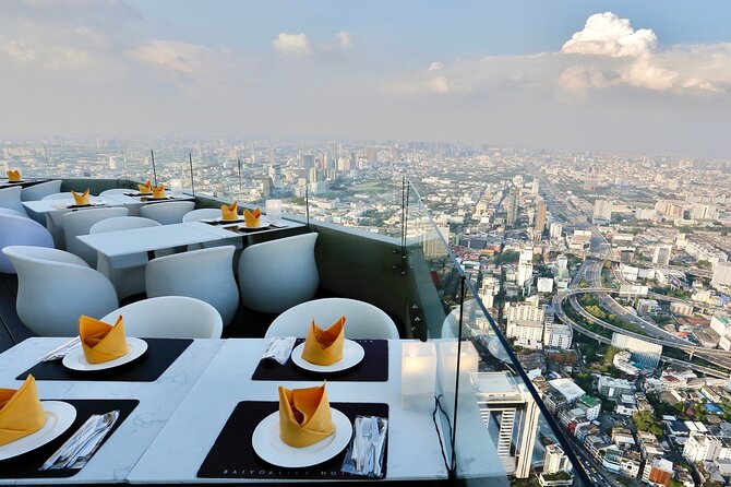 Baiyoke Sky Dinner Experience with Observation Deck Access - Food reality check: buffet variety versus flavor punch