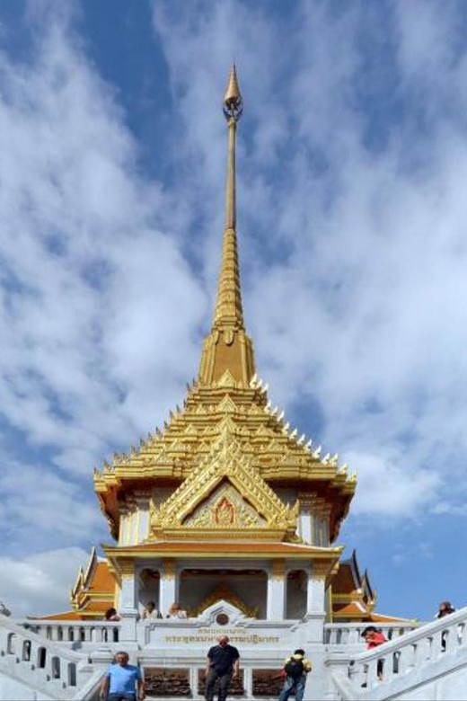 Bangkok: 2 Temple Tour (Golden Buddha + Marble Temple) - Wat Benchamabophit Marble Temple, Thai design with European influence