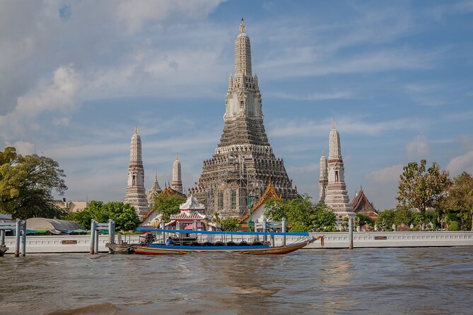 Bangkok 3 Temple Walking Tour: Wat Arun, Wat Pho, Wat Traimit - Price and how the 3-temple combo adds up