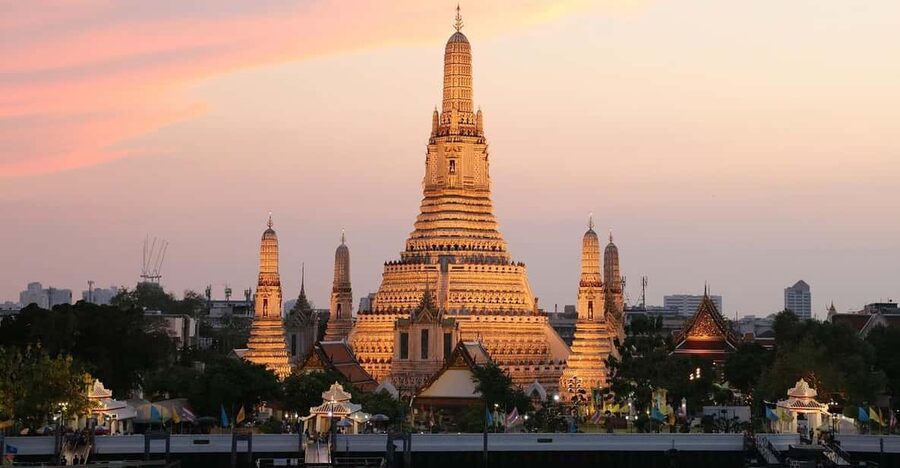 Bangkok: A 4 Hours Tuk Tuk Sightseeing Tour Iconic Landmarks - Grand Palace After Sunset, How to See It Without Getting Stuck