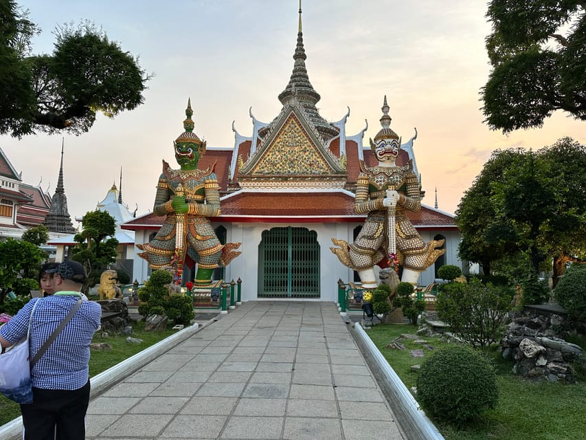 Bangkok: A 4 Hours Tuk Tuk Sightseeing Tour Iconic Landmarks - Pak Klong Talad Flower Market, Lotus Folding in Real Life