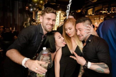 Bangkok After Dark: Pub Crawl Adventure