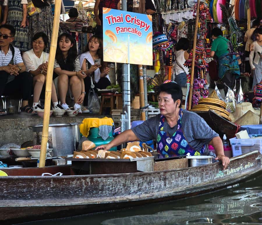 Bangkok: Amphawa Floating & Railway Markets Guided Day Tour - The fireflies portion: where the night turns magical