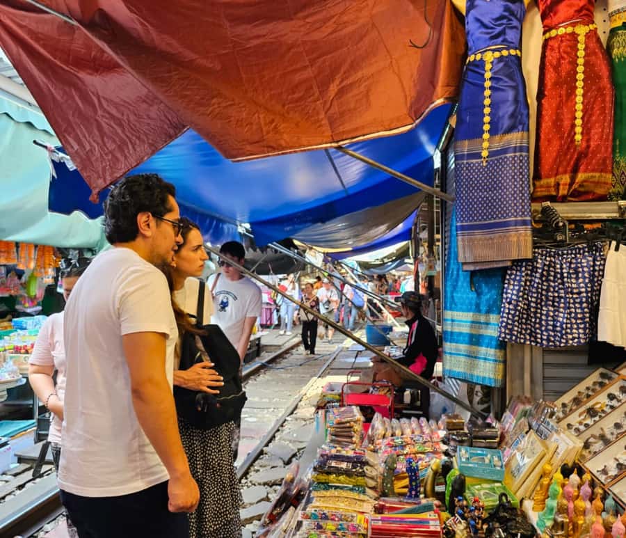 Bangkok: Amphawa Floating & Railway Markets Guided Day Tour - Price and value for a private tour up to 2 people