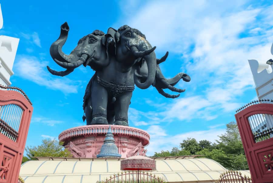 Bangkok: Ancient City Muang Boran and Erawan Museum Tour - Lunch in the Park: A Real Reset, Even If You Pay for Food