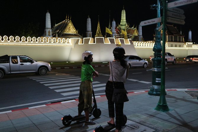 Bangkok at Night by Electric Scooter - Wat Pho after the crowds: Temple time without the all-day marathon