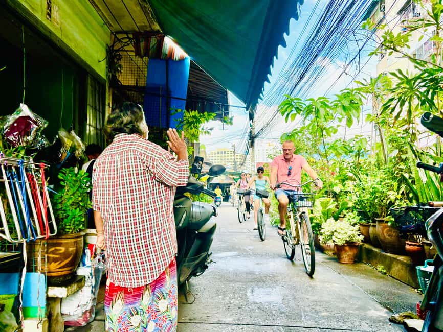 Bangkok: Backstreets and Hidden Gems Bike Tour - Wat Khun Chan (Wat Waramartaya Punthasatharam): temple time with photo stops