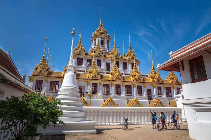 Bangkok: Backstreets and Historic Temples Bike Tour - Grand Palace Area Park Walk Without the Royal-Only Feel