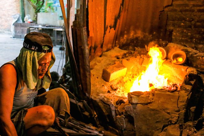 Bangkok: Backstreets and Temple Historic Bike Tour - The Riding Style: Relaxed Pace, Narrow Lanes, and Safety Briefings