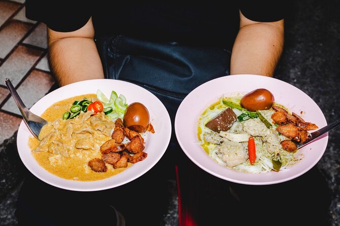 Bangkok Backstreets Food Tour with 15+ Tastings - Yaowarat backstreets: the food is the map
