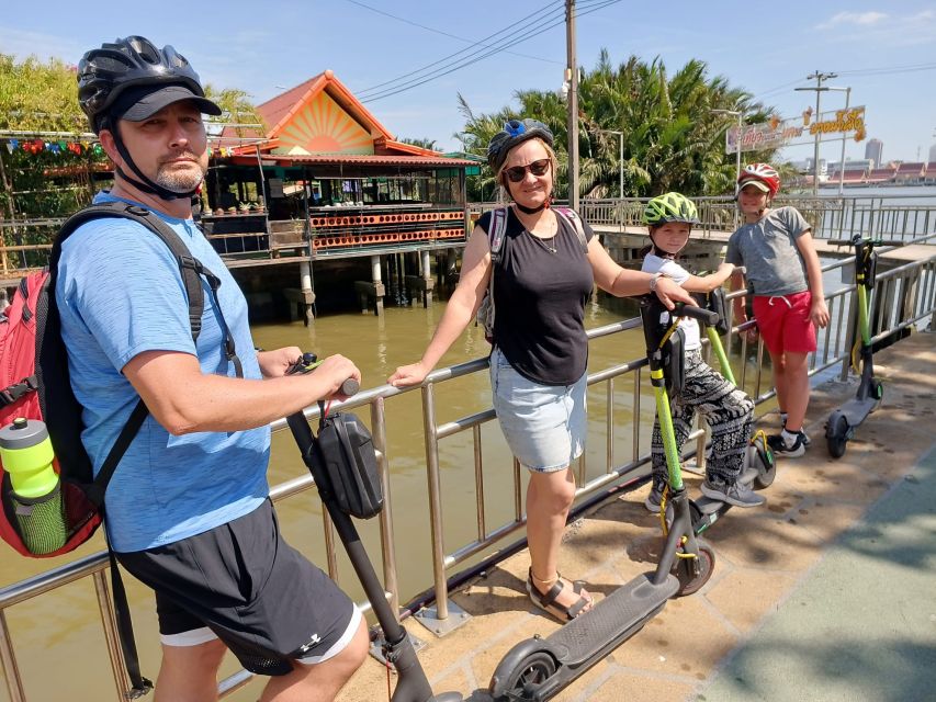 Bangkok: Bang Kachao E-Scooter Jungle Tour - Sri Nakhon Khuean Khan Park and Botanical Garden: a green reset with light walking