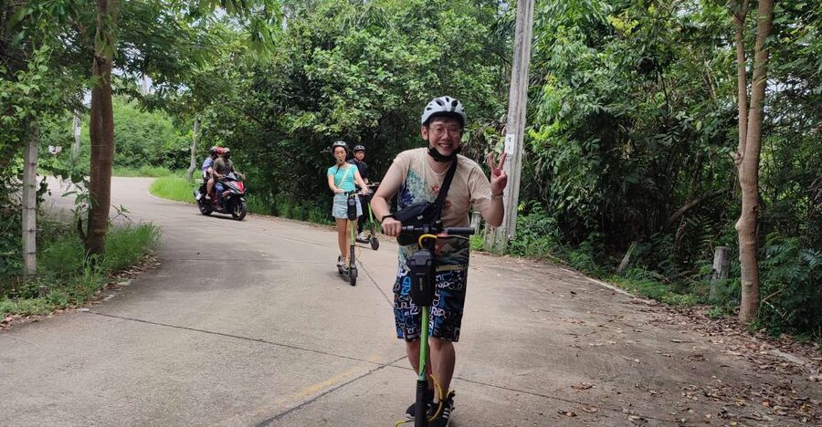 Bangkok: Bang Kachao E-Scooter Jungle Tour - The ferry and scooter rhythm, why the pacing works