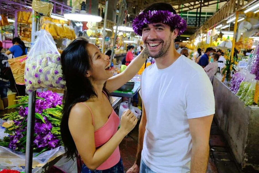 Bangkok: Bangkok's Magic Nighttime Tuk Tuk Adventure - Who this Bangkok night tuk-tuk tour fits best