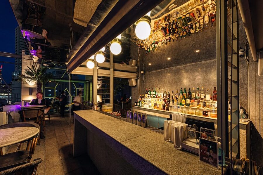 Bangkok: Barracuda Rooftop Bar Akara Hotel - Price and Logistics, When $32 Feels Like a Smart Deal