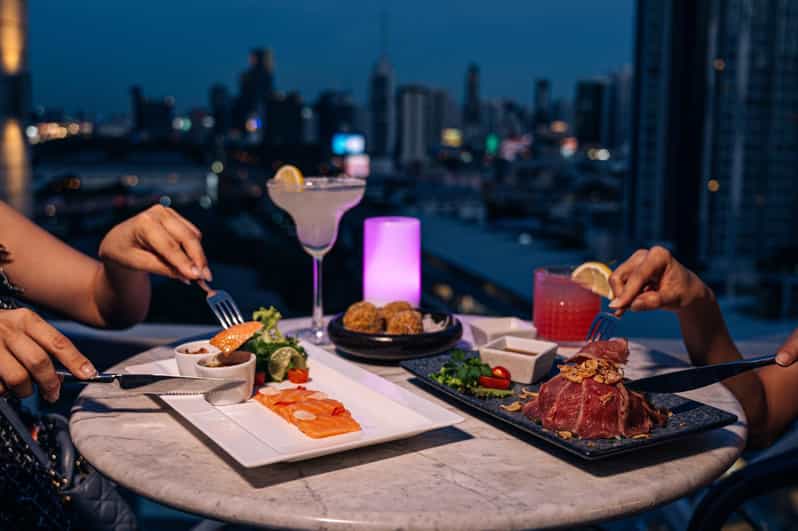 Bangkok: Barracuda Rooftop Bar Akara Hotel - The 360-Degree Bangkok Views, Sunset to Night Lights