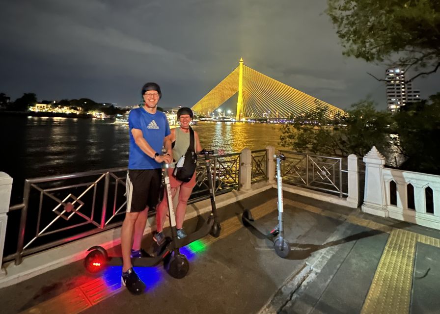 Bangkok By Night by Electric Scooter &/or Bike - Pak Khlong Talat Flower Market Energy, Plus a Wat Arun Look