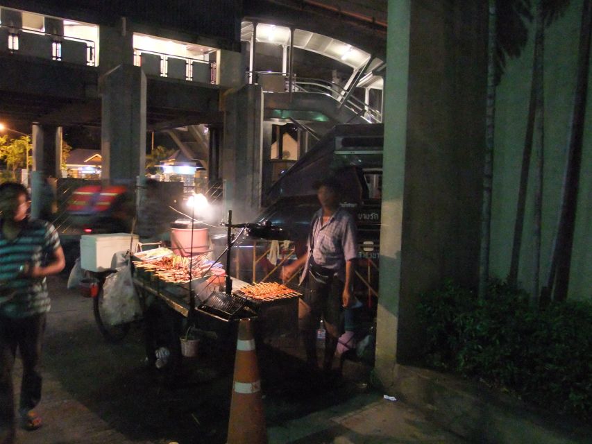Bangkok by Night Cycling Tour with Street-food Meal - Royal Lights and Skyline Angles Without the Daytime Pressure