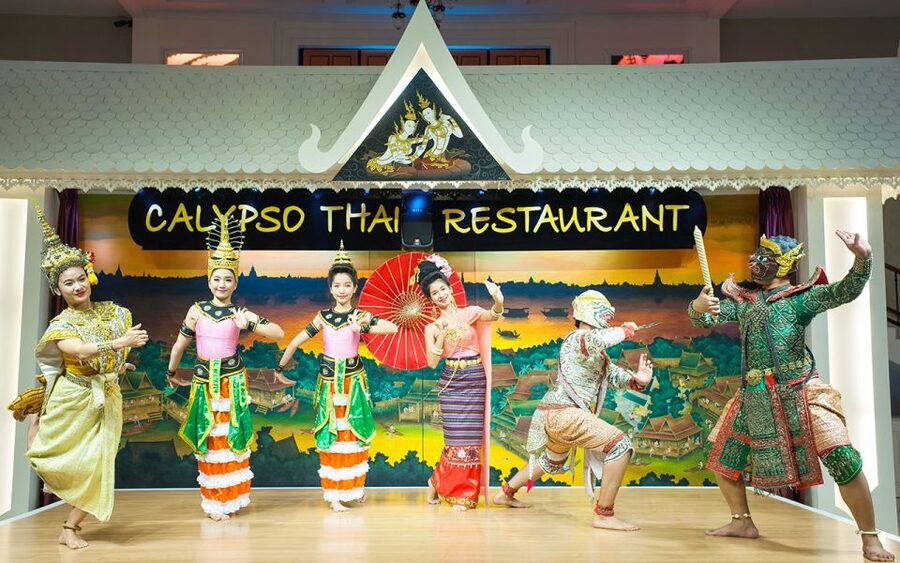 Bangkok: Calypso with Thai Classical Dance - Timing and seating: how to get the view you want
