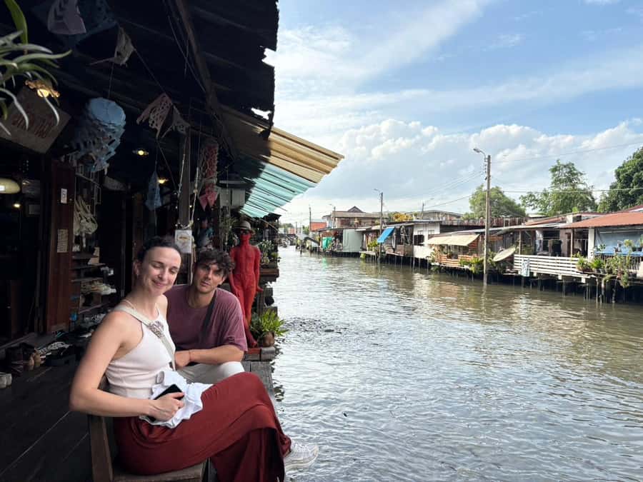 Bangkok Canal Small Teak Boat Full-Day Tour - Why Thonburi on a teak canal boat feels real, not staged