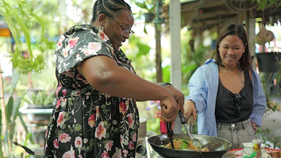 BANGKOK: Canal Tour and Cooking Fun - Service style you can feel: Nat and the local touch