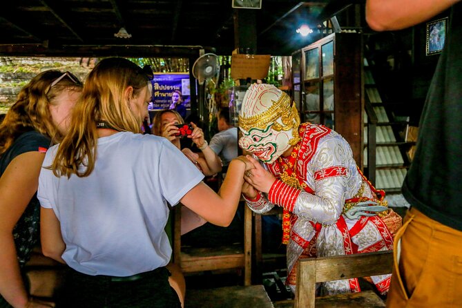 Bangkok Canal Tour by Boat and Bike - Santa Cruz and Chinatown at the start, history you can see right away