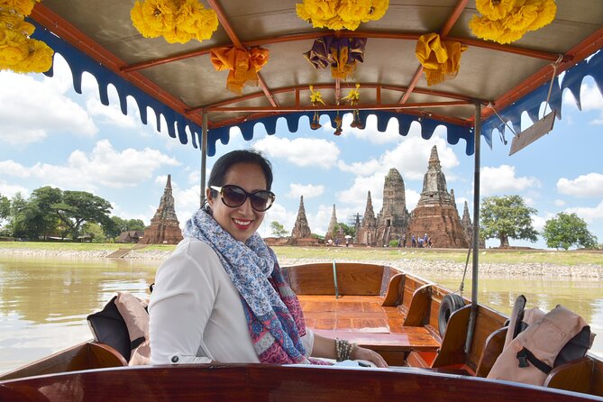 Bangkok Canal Tour by long tail boat, Wat Arun and Wat Pho - Wat Pho and the Thai Traditional Massage School: A Must-See, With Crowds