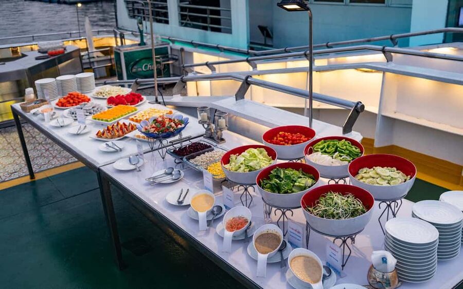 Bangkok: Carnival Party Dinner Cruise on the Chao Phraya - Tips to make your night smoother on the Chao Phraya